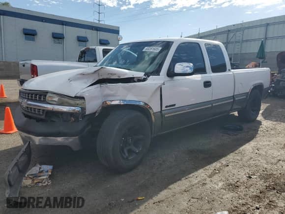 2000 Chevrolet Silverado 1500 LS z VIN 2GCEC19T4Y1212805, wystawiony jako Copart lot #63391605 z przebiegiem 198 139 mil mil oraz Szkoda całkowita • Salvage title. Historia ofert i sprzedaży dostępna na DreamBid. Obrazek 1.