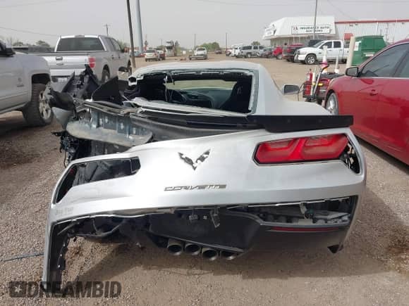 2017 Chevrolet Corvette 3LT with VIN 1G1YF2D75H5107508, listed as a IAAI auction lot 41841970 with 107,296 mi miles and . Bid and sale history available at DreamBid. Image 16.