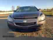 2010 Chevrolet Malibu 1FL z VIN 1G1ZA5E05AF216069, wystawiony jako Copart lot #85259505 z przebiegiem 81 320 mil mil oraz Szkoda całkowita • Salvage title. Historia ofert i sprzedaży dostępna na DreamBid. Obrazek 5.