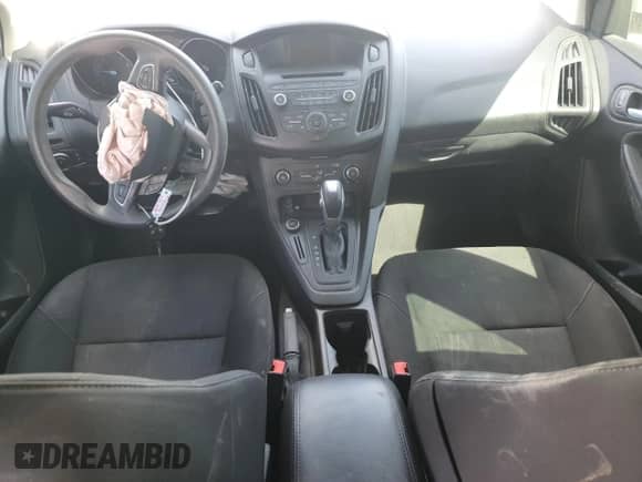 2015 Ford Focus SE с VIN 1FADP3K26FL276628, выставлен на аукционе Copart как лот 69465795 с пробегом 92 047 миль миль и Списание • Salvage title. История ставок и продаж доступна на DreamBid. Изображение 8.