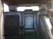 2015 Jeep Grand Cherokee SRT z VIN 1C4RJFDJ0FC830656, wystawiony jako Copart lot #44682525 z przebiegiem 196 965 mil mil oraz Czysty tytuł • Clean title. Historia ofert i sprzedaży dostępna na DreamBid. Obrazek 10.