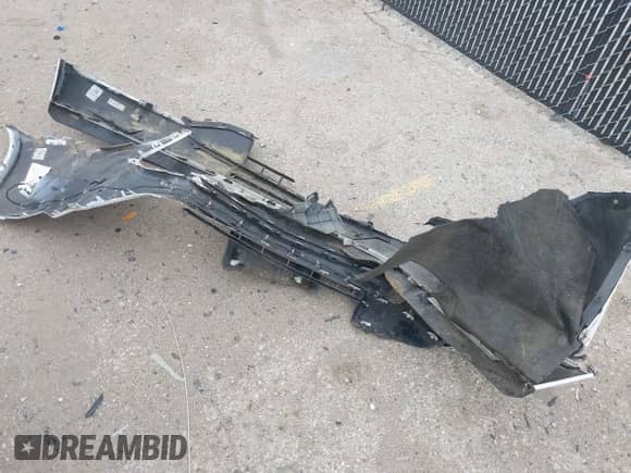 2020 Chevrolet Traverse Premier with VIN 1GNERKKW0LJ196326, listed as a IAAI auction lot 41888001 with 95,876 mi miles and . Bid and sale history available at DreamBid. Image 12.