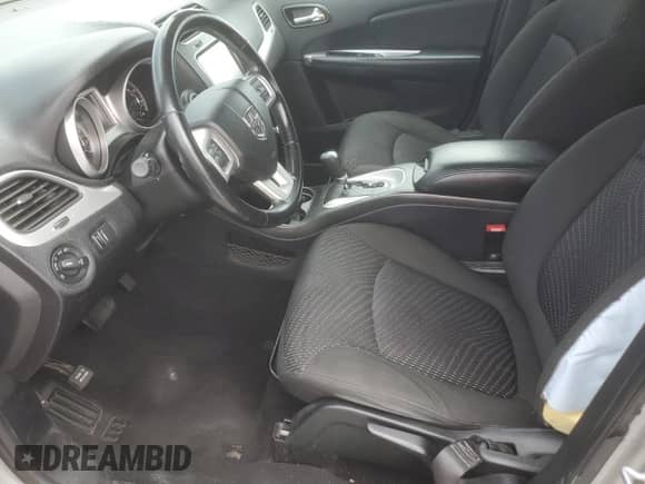 2019 Dodge Journey SE with VIN 3C4PDCBB9KT774059, listed as a Copart auction lot 86207795 with 173,245 mi miles and Non repairable. Bid and sale history available at DreamBid. Image 7.