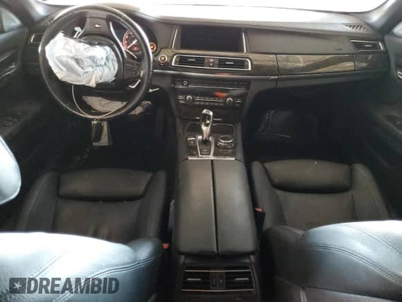 2015 BMW 7 Series 740Li with VIN WBAYE4C57FD138796, listed as a Copart auction lot 81078585 with 164,638 mi miles and Clean title. Bid and sale history available at DreamBid. Image 8.