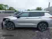 2023 Mitsubishi Outlander SEL z VIN JA4J4VA8XPZ025997, wystawiony jako IAAI lot #42376215 z przebiegiem 20 934 mil mil oraz . Historia ofert i sprzedaży dostępna na DreamBid. Obrazek 15.