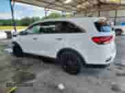 2020 Kia Sorento EX z VIN 5XYPH4A51LG655825, wystawiony jako Copart lot #66631235 z przebiegiem 100 130 mil mil oraz Szkoda całkowita • Salvage title. Historia ofert i sprzedaży dostępna na DreamBid. Obrazek 2.