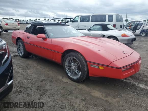 1989 Chevrolet Corvette с VIN 1G1YY3185K5123809, выставлен на аукционе Copart как лот 75004184 с пробегом Не указан миль и Списание • Salvage title. История ставок и продаж доступна на DreamBid. Изображение 4.