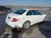 2012 Mercedes-Benz C 300 Sport с VIN WDDGF8BB0CA732420, выставлен на аукционе IAAI как лот 43321963 с пробегом 100 671 миль миль и . История ставок и продаж доступна на DreamBid. Изображение 4.