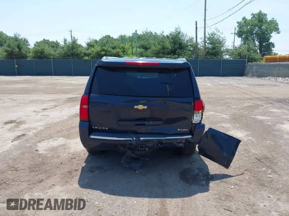 2018 Chevrolet Tahoe Premier z VIN 1GNSKCKC2JR283050, wystawiony jako IAAI lot #42669274 z przebiegiem 91 722 mil mil oraz . Historia ofert i sprzedaży dostępna na DreamBid. Obrazek 16.