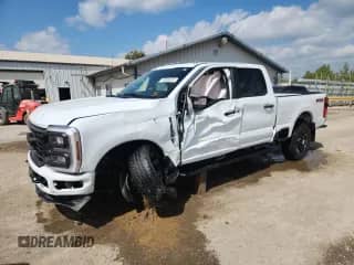 2024 Ford F-250 XL z VIN 1FT8W2BA4REF00228, wystawiony jako Copart lot #70958525 z przebiegiem 9 919 mil mil oraz Szkoda całkowita • Salvage title. Historia ofert i sprzedaży dostępna na DreamBid. Obrazek 1.