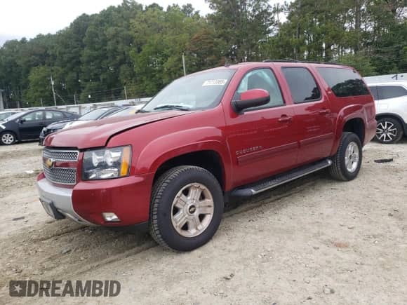 2013 Chevrolet Suburban LT с VIN 1GNSKJE75DR338100, выставлен на аукционе Copart как лот 71713385 с пробегом 71 442 миль миль и Списание • Salvage title. История ставок и продаж доступна на DreamBid. Изображение 1.