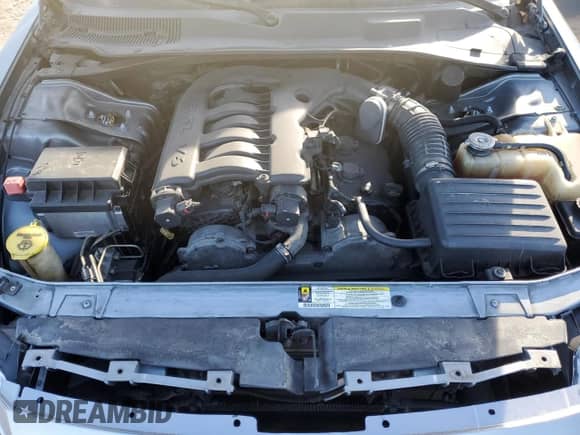 2007 Dodge Magnum with VIN 2D4FV47V97H687511, listed as a Copart auction lot 76522494 with 118,419 mi miles and Non repairable. Bid and sale history available at DreamBid. Image 12.