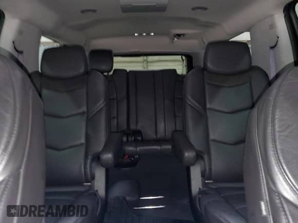 2016 Cadillac Escalade ESV Luxury Collection с VIN 1GYS3HKJ2GR322191, выставлен на аукционе Copart как лот 66327305 с пробегом 149 412 миль миль и Списание • Salvage title. История ставок и продаж доступна на DreamBid. Изображение 10.
