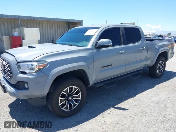 2020 Toyota Tacoma SR5 z VIN 3TMBZ5DN9LM027314, wystawiony jako IAAI lot #42258246 z przebiegiem 81 254 mil mil oraz . Historia ofert i sprzedaży dostępna na DreamBid. Obrazek 2.