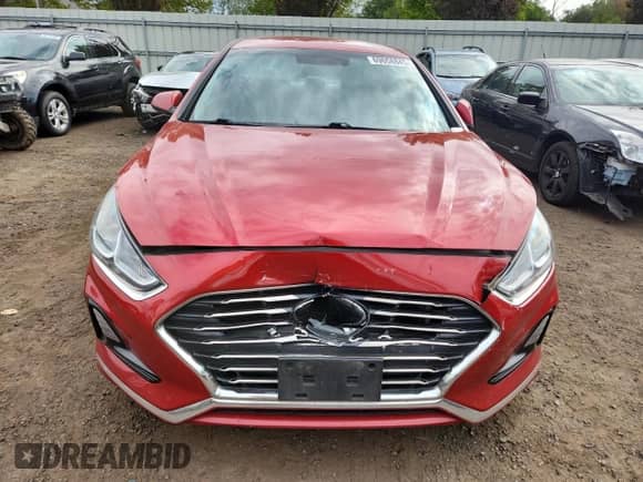 2019 Hyundai Sonata SE с VIN 5NPE24AF2KH781457, выставлен на аукционе Copart как лот 69658845 с пробегом 241 058 миль миль и На запчасти • Non repairable. История ставок и продаж доступна на DreamBid. Изображение 5.