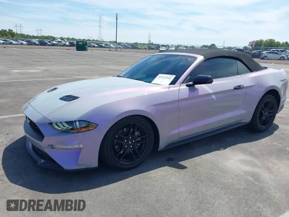 2022 Ford Mustang EcoBoost z VIN 1FATP8UH1N5101555, wystawiony jako IAAI lot #43112342 z przebiegiem 78 253 mil mil oraz . Historia ofert i sprzedaży dostępna na DreamBid. Obrazek 2.