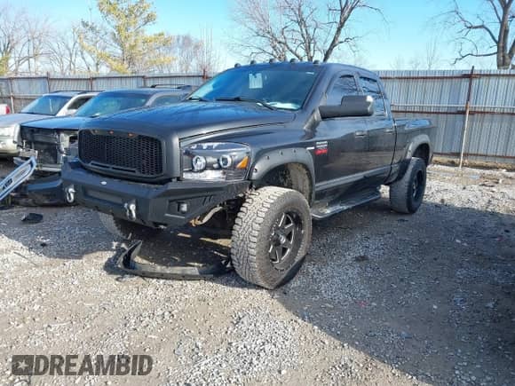 2007 Dodge 2500 SLT с VIN 3D7KS28D57G737597, выставлен на аукционе IAAI как лот 41859469 с пробегом 149 720 миль миль и . История ставок и продаж доступна на DreamBid. Изображение 2.