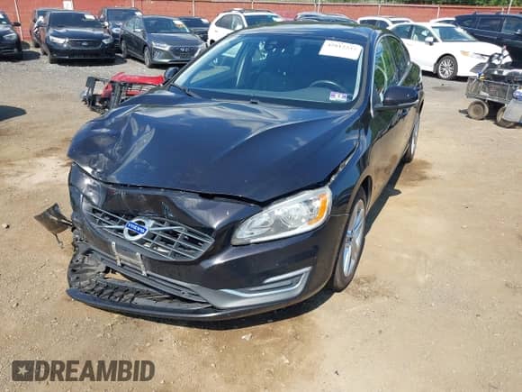 2015 Volvo S60 T5 Drive-E Premier with VIN YV126MFK1F1357935, listed as a IAAI auction lot 42812237 with 105,669 mi miles and . Bid and sale history available at DreamBid. Image 6.