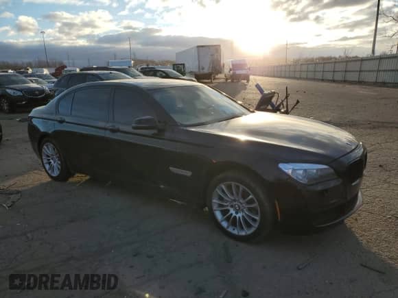 2015 BMW 7 Series 740Li xDrive с VIN WBAYF4C55FGS99336, выставлен на аукционе Copart как лот 87646015 с пробегом 100 660 миль миль и Чистый • Clean title. История ставок и продаж доступна на DreamBid. Изображение 4.