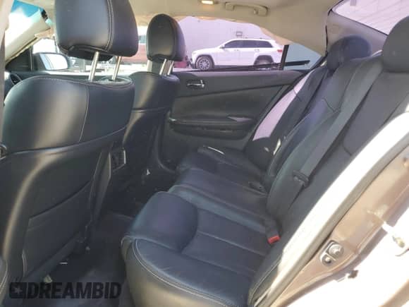 2014 Nissan Maxima SV z VIN 1N4AA5AP2EC430702, wystawiony jako Copart lot #81342975 z przebiegiem 101 413 mil mil oraz Szkoda całkowita • Salvage title. Historia ofert i sprzedaży dostępna na DreamBid. Obrazek 10.