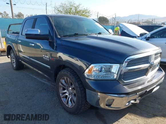 2015 Ram 1500 Laramie Longhorn с VIN 1C6RR7PM5FS714242, выставлен на аукционе IAAI как лот 41831312 с пробегом 130 616 миль миль и . История ставок и продаж доступна на DreamBid. Изображение 1.