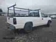 2006 Chevrolet Silverado 1500 LS z VIN 1GCEC14V36Z124910, wystawiony jako Copart lot #82015934 z przebiegiem 291 176 mil mil oraz Czysty tytuł • Clean title. Historia ofert i sprzedaży dostępna na DreamBid. Obrazek 3.
