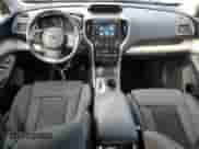 2022 Subaru Ascent Premium с VIN 4S4WMAEDXN3419796, выставлен на аукционе Copart как лот 55068735 с пробегом 33 581 миль миль и Списание • Salvage title. История ставок и продаж доступна на DreamBid. Изображение 8.