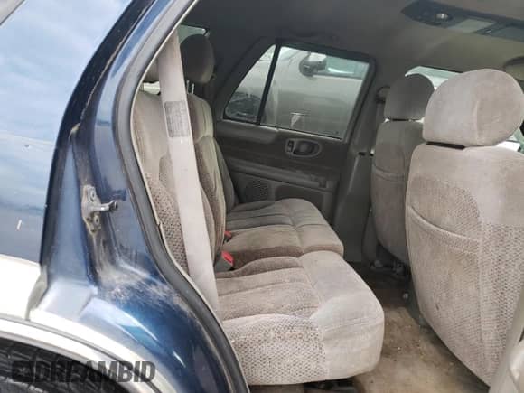 2000 Chevrolet Blazer LT z VIN 1GNDT13W8Y2197764, wystawiony jako Copart lot #70231994 z przebiegiem 281 074 mil mil oraz Szkoda całkowita • Salvage title. Historia ofert i sprzedaży dostępna na DreamBid. Obrazek 11.