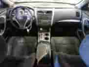 2015 Nissan Altima S z VIN 1N4AL3AP4FN881070, wystawiony jako Copart lot #45362605 z przebiegiem 230 001 mil mil oraz Czysty tytuł • Clean title. Historia ofert i sprzedaży dostępna na DreamBid. Obrazek 8.