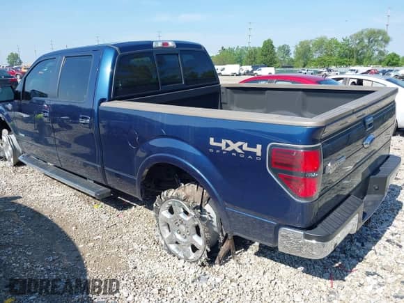 2014 Ford F-150 XL z VIN 1FTFW1ET2EKD98146, wystawiony jako IAAI lot #42278570 z przebiegiem 159 285 mil mil oraz . Historia ofert i sprzedaży dostępna na DreamBid. Obrazek 3.