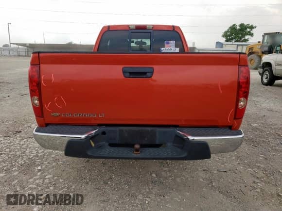 2008 Chevrolet Colorado Work Truck z VIN 1GCCS199388169053, wystawiony jako Copart lot #57407235 z przebiegiem 103 472 mil mil oraz Szkoda całkowita • Salvage title. Historia ofert i sprzedaży dostępna na DreamBid. Obrazek 6.