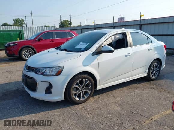 2018 Chevrolet Sonic LT с VIN 1G1JD5SH7J4112094, выставлен на аукционе IAAI как лот 43234202 с пробегом 63 226 миль миль и . История ставок и продаж доступна на DreamBid. Изображение 2.