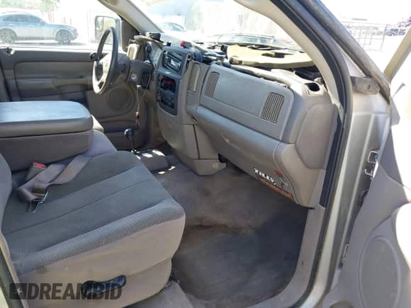 2003 Dodge 1500 ST with VIN 1D7HU18D83S216908, listed as a IAAI auction lot 43367360 with 152,124 mi miles and . Bid and sale history available at DreamBid. Image 5.