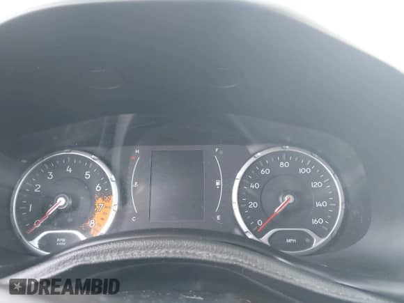 2017 Jeep Renegade Latitude with VIN ZACCJBBB4HPG61816, listed as a IAAI auction lot 42487932 with Not provided miles and . Bid and sale history available at DreamBid. Image 7.
