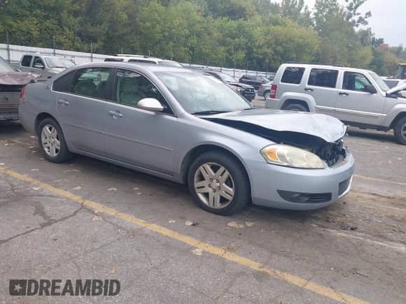 2006 Chevrolet Impala LT 3.9L с VIN 2G1WC581169203966, выставлен на аукционе IAAI как лот 43264948 с пробегом 212 282 миль миль и . История ставок и продаж доступна на DreamBid. Изображение 1.