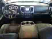 2021 Ram 1500 Warlock z VIN 1C6RR7GG9MS526587, wystawiony jako Copart lot #66343935 z przebiegiem 61 286 mil mil oraz Szkoda całkowita • Salvage title. Historia ofert i sprzedaży dostępna na DreamBid. Obrazek 8.