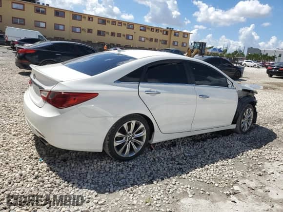 2012 Hyundai Sonata SE z VIN 5NPEC4ACXCH500316, wystawiony jako Copart lot #84879055 z przebiegiem 171 650 mil mil oraz Szkoda całkowita • Salvage title. Historia ofert i sprzedaży dostępna na DreamBid. Obrazek 3.