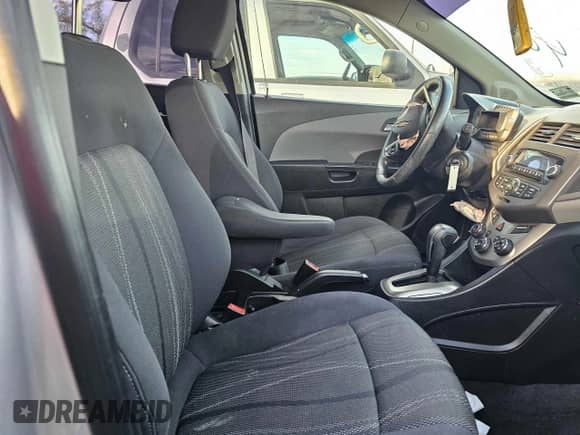 2012 Chevrolet Sonic LT с VIN 1G1JC6SB6C4216079, выставлен на аукционе Copart как лот 82243154 с пробегом 86 849 миль миль и Чистый • Clean title. История ставок и продаж доступна на DreamBid. Изображение 5.