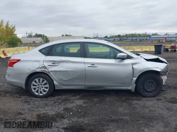 2019 Nissan Sentra S with VIN 3N1AB7AP9KY259164, listed as a IAAI auction lot 43452831 with 53,378 mi miles and . Bid and sale history available at DreamBid. Image 13.