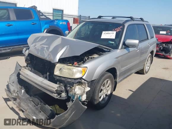 2006 Subaru Forester X с VIN JF1SG65606H754648, выставлен на аукционе IAAI как лот 42008245 с пробегом 166 341 миль миль и . История ставок и продаж доступна на DreamBid. Изображение 2.
