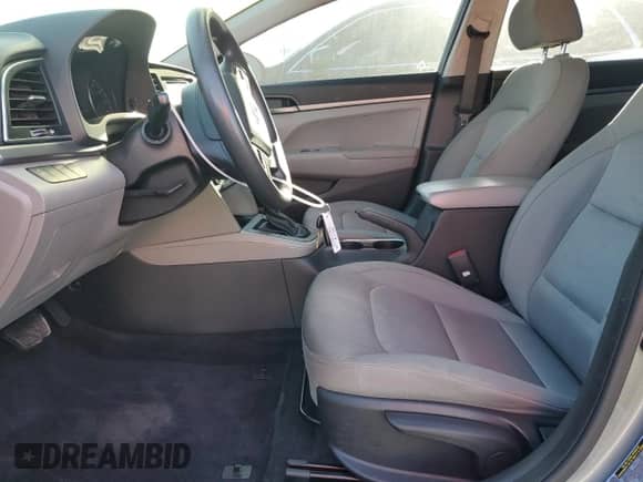 2018 Hyundai Elantra SE с VIN KMHD74LF1JU471309, выставлен на аукционе Copart как лот 86165275 с пробегом 111 845 миль миль и Списание • Salvage title. История ставок и продаж доступна на DreamBid. Изображение 7.