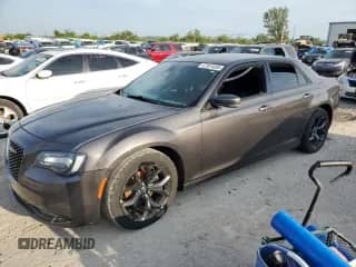 2021 Chrysler 300 S with VIN 2C3CCABG7MH538091, listed as a Copart auction lot 67924605 with 54,107 mi miles and Salvage title. Bid and sale history available at DreamBid. Image 1.