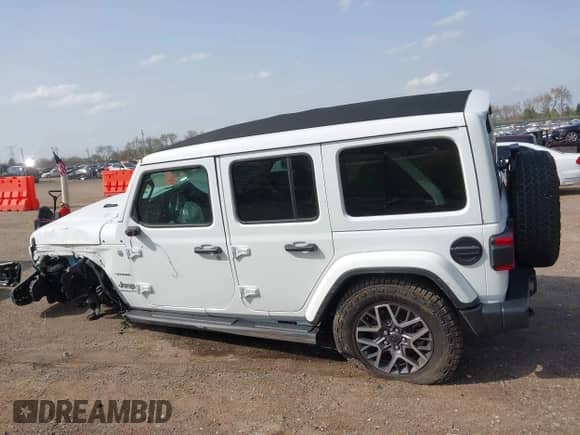 2024 Jeep Wrangler Sahara с VIN 1C4PJXEG2RW212029, выставлен на аукционе IAAI как лот 42139520 с пробегом 6 438 миль миль и . История ставок и продаж доступна на DreamBid. Изображение 14.