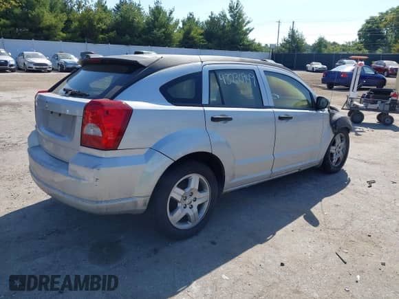2008 Dodge Caliber SE с VIN 1B3HB28BX8D749277, выставлен на аукционе IAAI как лот 43230949 с пробегом 230 500 миль миль и . История ставок и продаж доступна на DreamBid. Изображение 4.