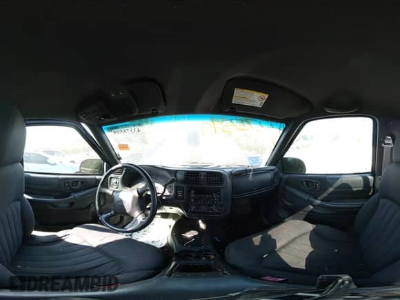 2003 Chevrolet S-10 с VIN 1GCCS14X538101142, выставлен на аукционе IAAI как лот 43375599 с пробегом 127 988 миль миль и . История ставок и продаж доступна на DreamBid. Изображение 18.
