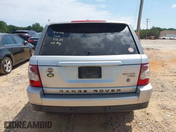 2009 Land Rover Range Rover Sport HSE with VIN SALSK25449A199208, listed as a IAAI auction lot 42822184 with 267,464 mi miles and . Bid and sale history available at DreamBid. Image 16.