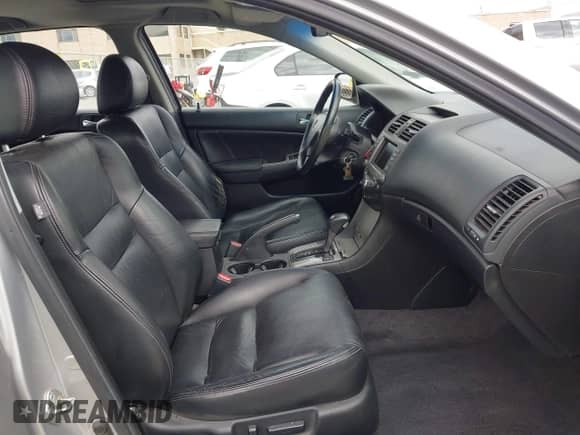 2006 Honda Accord EX-L z VIN 1HGCM66836A046718, wystawiony jako IAAI lot #43358403 z przebiegiem 178 855 mil mil oraz . Historia ofert i sprzedaży dostępna na DreamBid. Obrazek 5.