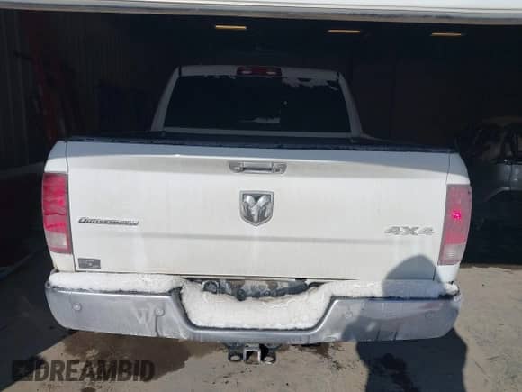 2014 Ram 1500 Big Horn z VIN 1C6RR7LT2ES365908, wystawiony jako IAAI lot #41333305 z przebiegiem 157 623 mil mil oraz . Historia ofert i sprzedaży dostępna na DreamBid. Obrazek 16.