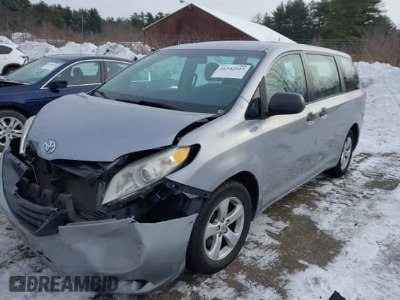 2012 Toyota Sienna с VIN 5TDKA3DC3CS010468, выставлен на аукционе IAAI как лот 41542523 с пробегом 56 055 миль миль и . История ставок и продаж доступна на DreamBid. Изображение 2.