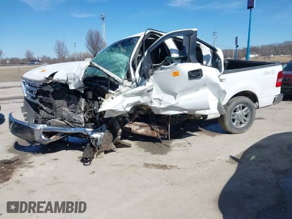 2007 Ford F-150 XLT с VIN 1FTRW14W27KC23309, выставлен на аукционе IAAI как лот 41639289 с пробегом Не указан миль и . История ставок и продаж доступна на DreamBid. Изображение 2.